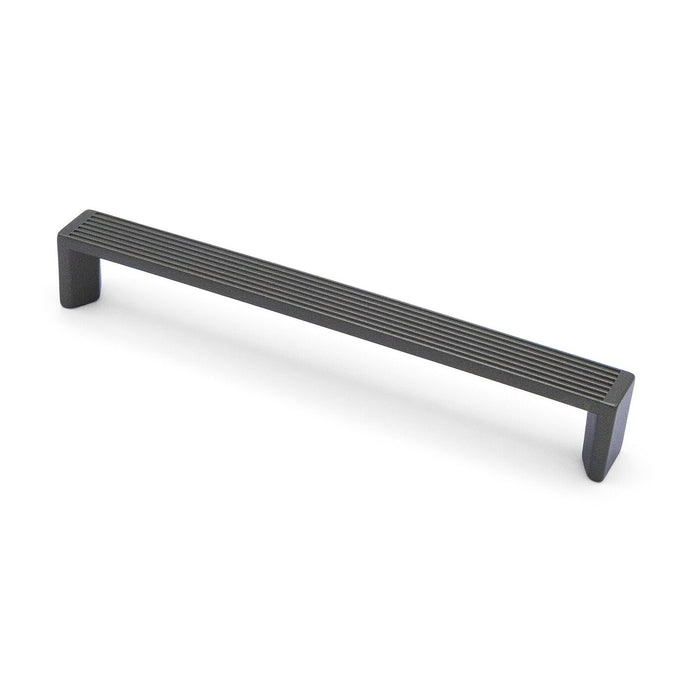 Lineas Fluted Designer Pull